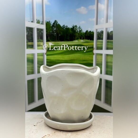 Adela White (LG) Ceramic Planter Pot with Saucer Attached - Picture 2 of 11